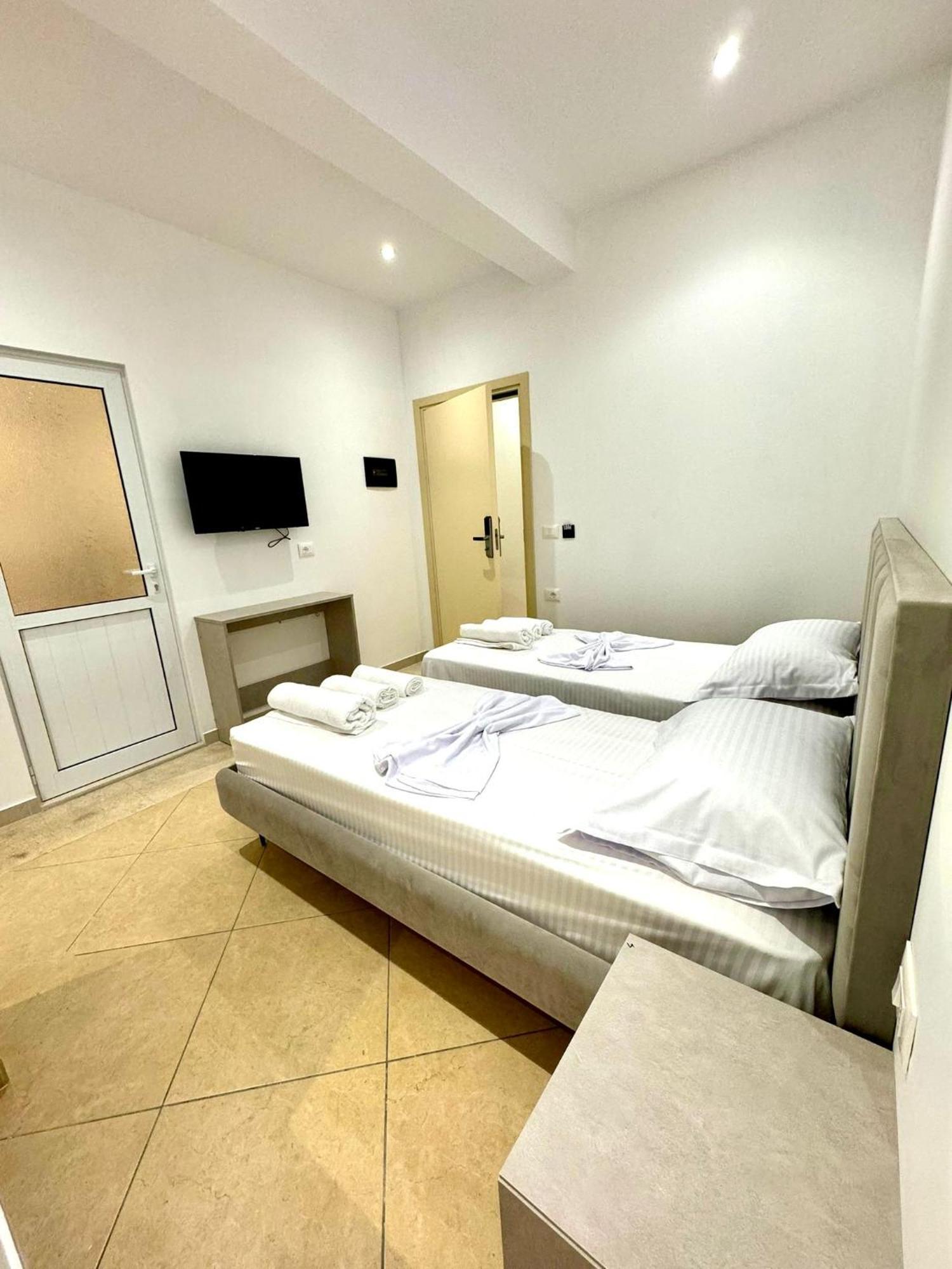 Hotel Balili Vlorë 外观 照片