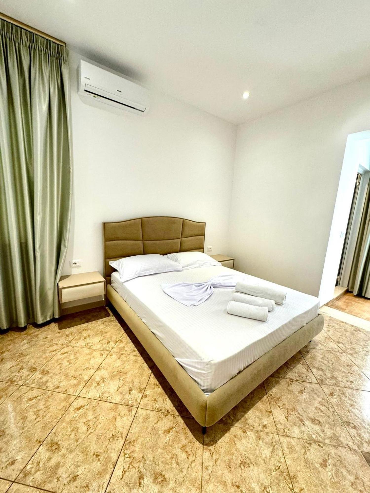 Hotel Balili Vlorë 外观 照片